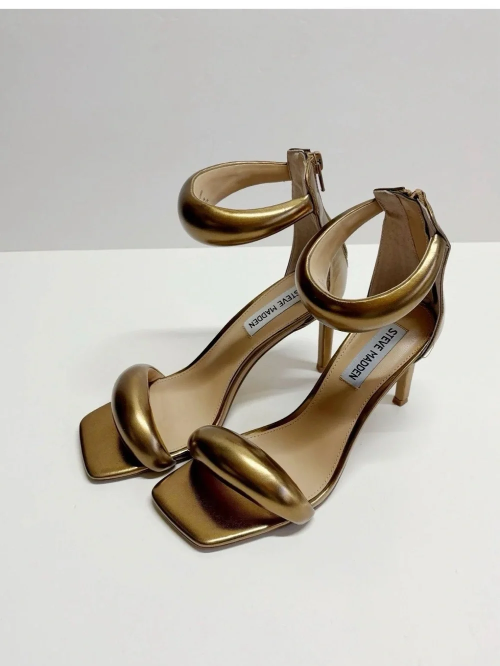Steve Madden Partay Gold Bronze Metallic Stiletto Sandals Square Toe Size 8